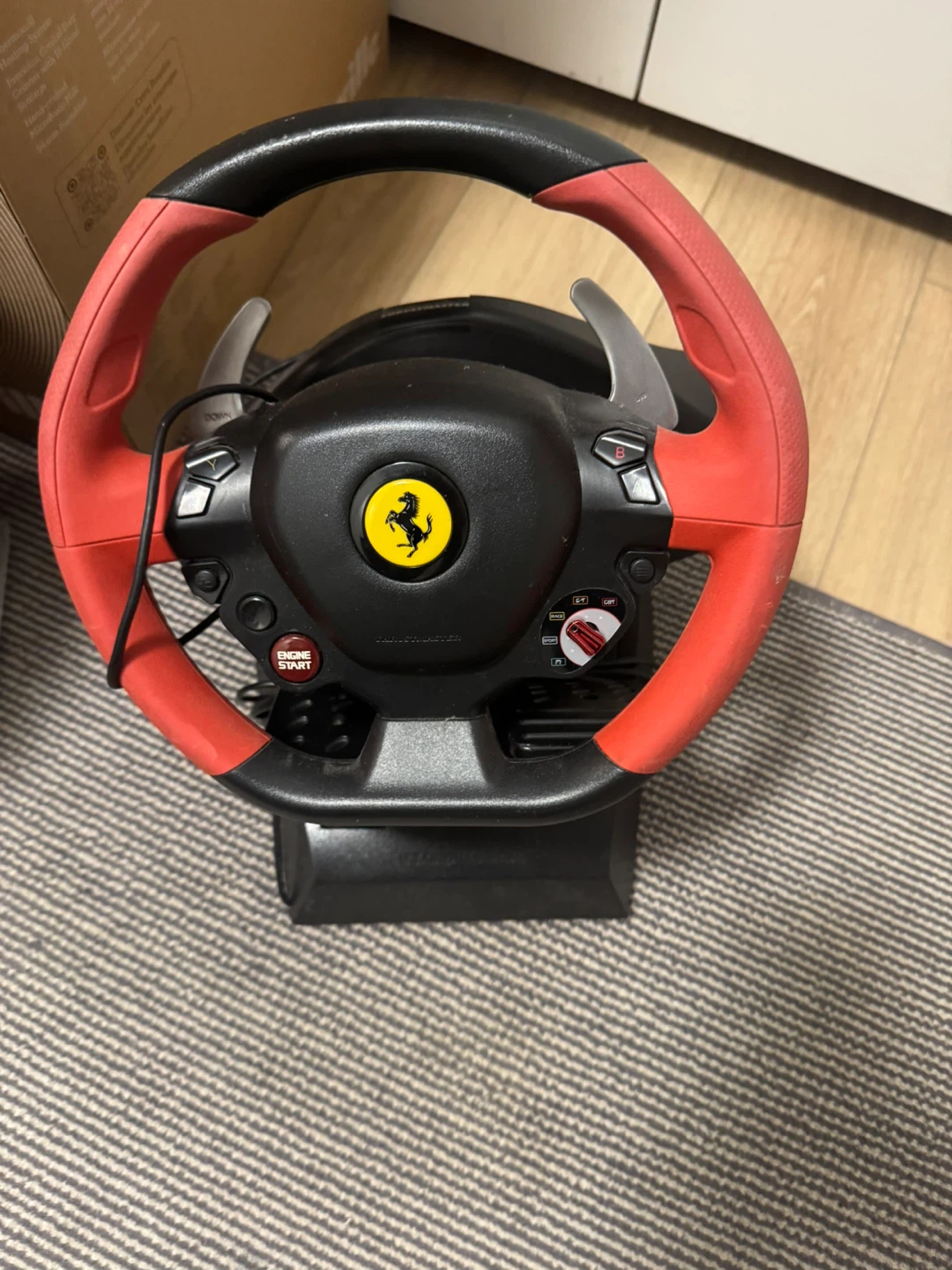 Ferrari Racing Wheel with Pedals - photo 3