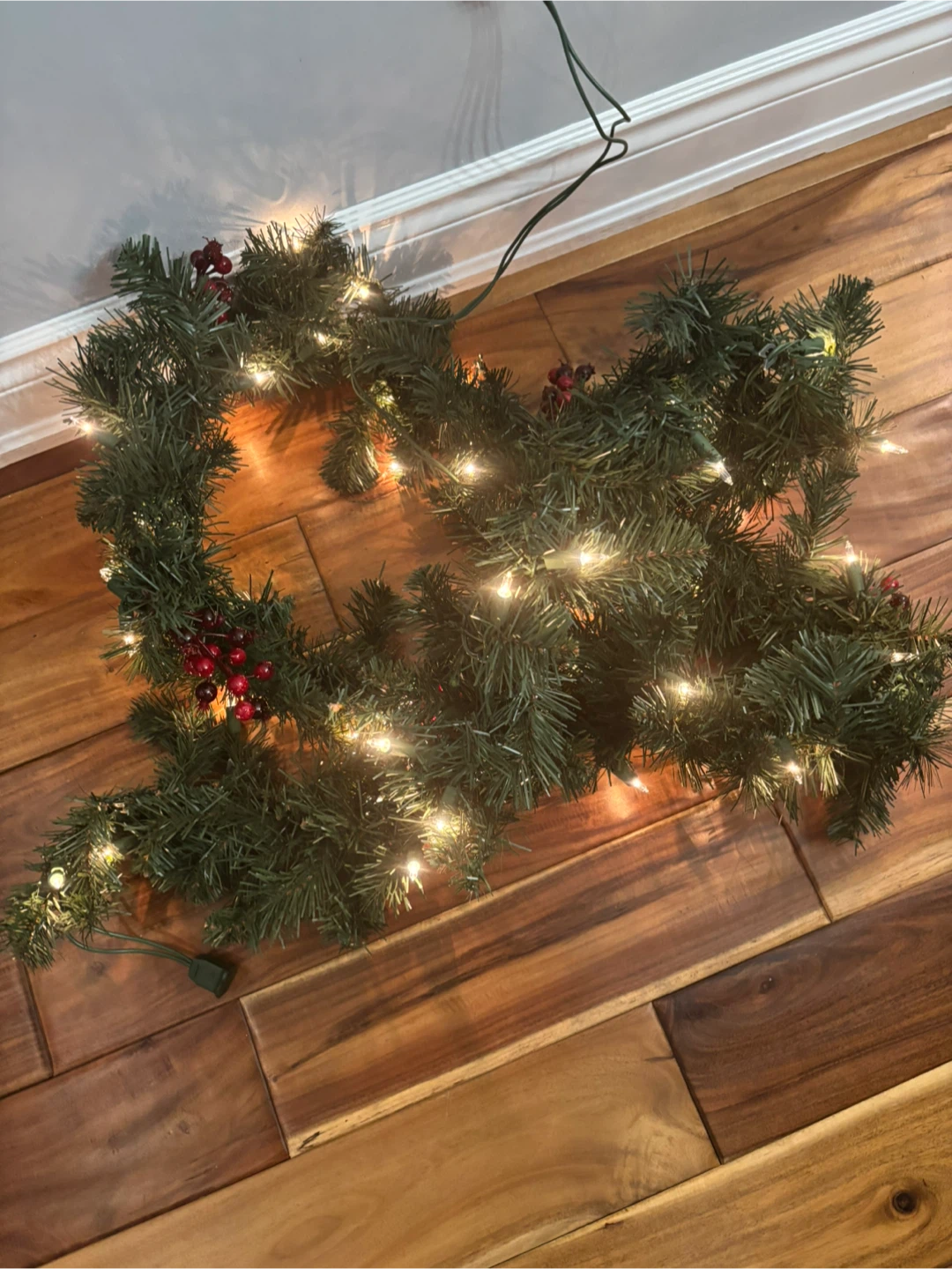 Christmas Garland with Lights and Berries - photo 2