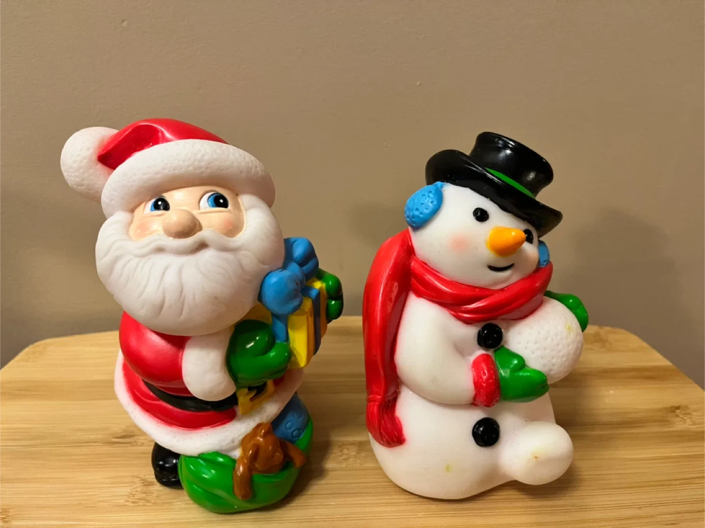 #cleanout- Vintage Santa & Snowman Squeeze Toys