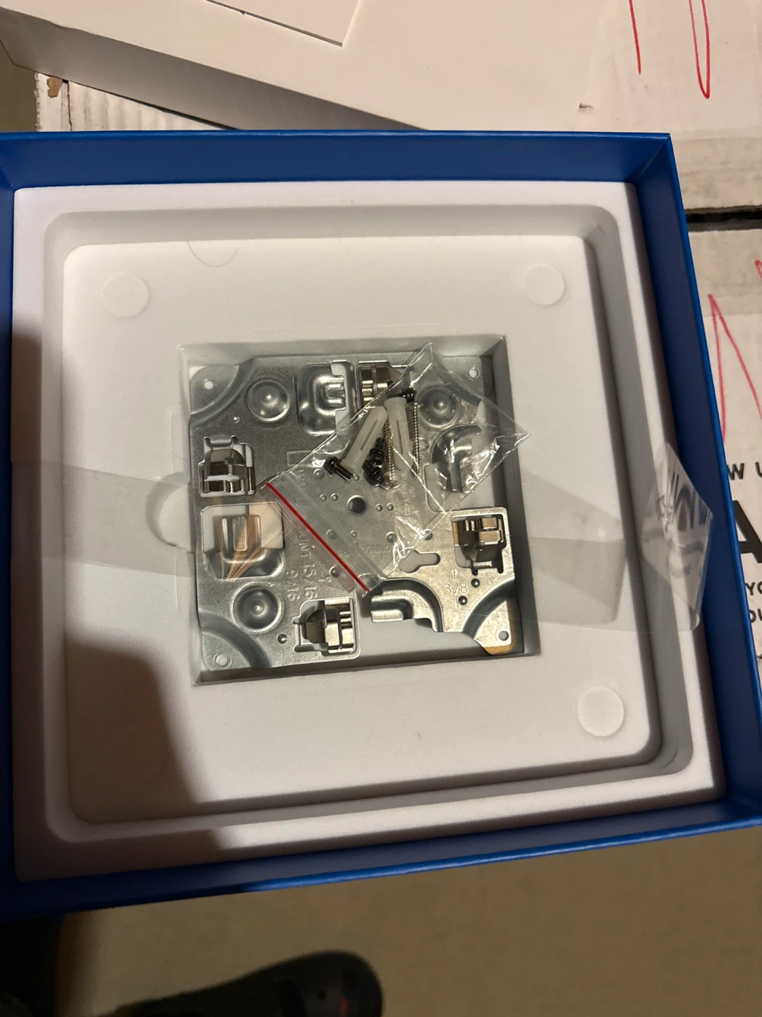 Sophos APX 530 Wireless access point - New in Box! - photo 2