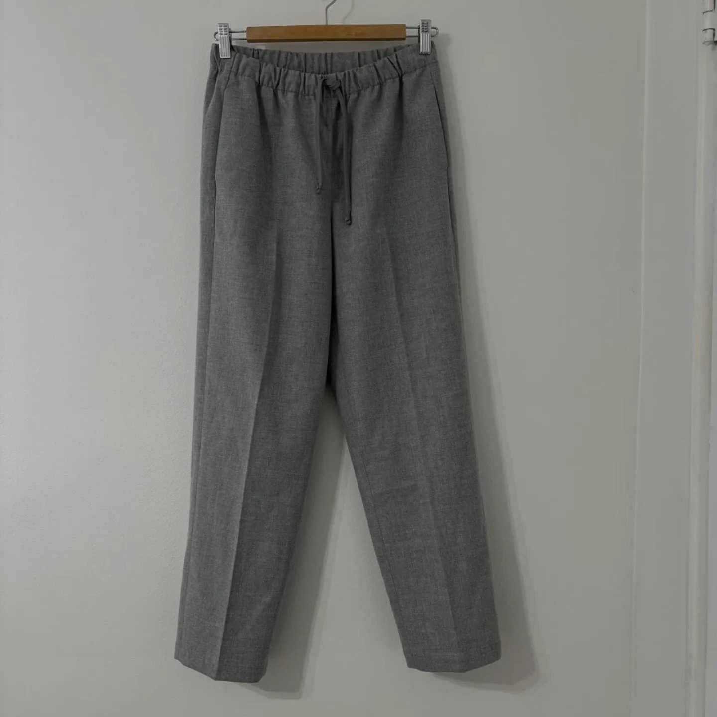 Aritzia Wilfred Free Easy Pants, Size S, Grey #cleanout image indicator(2)
