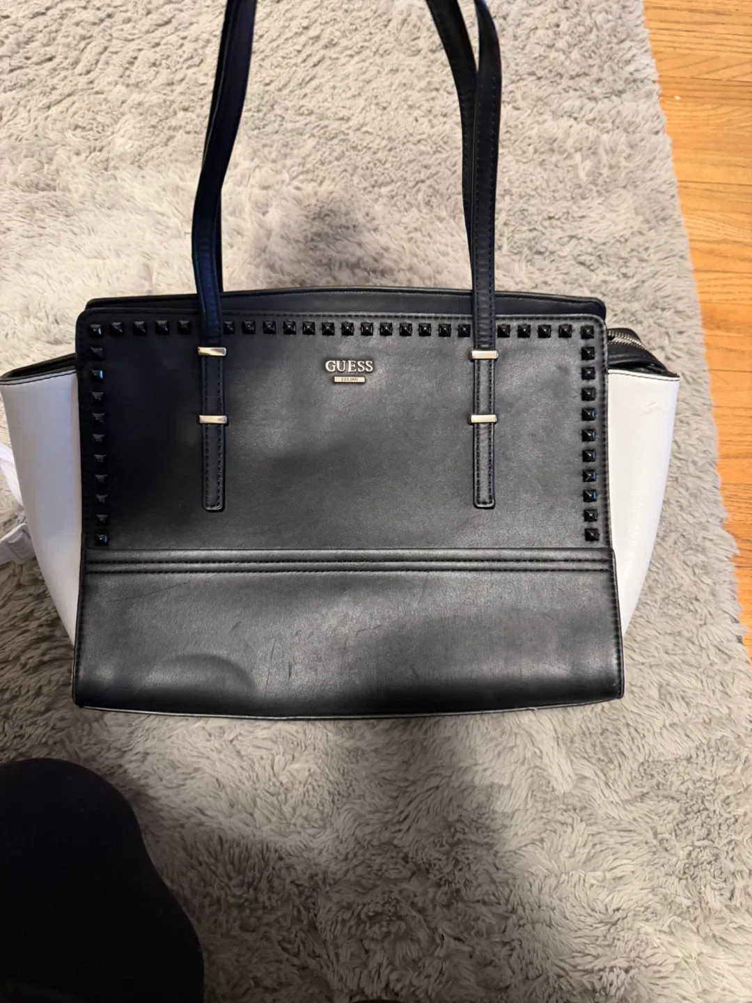 Guess Black & White Tote Bag image indicator(2)