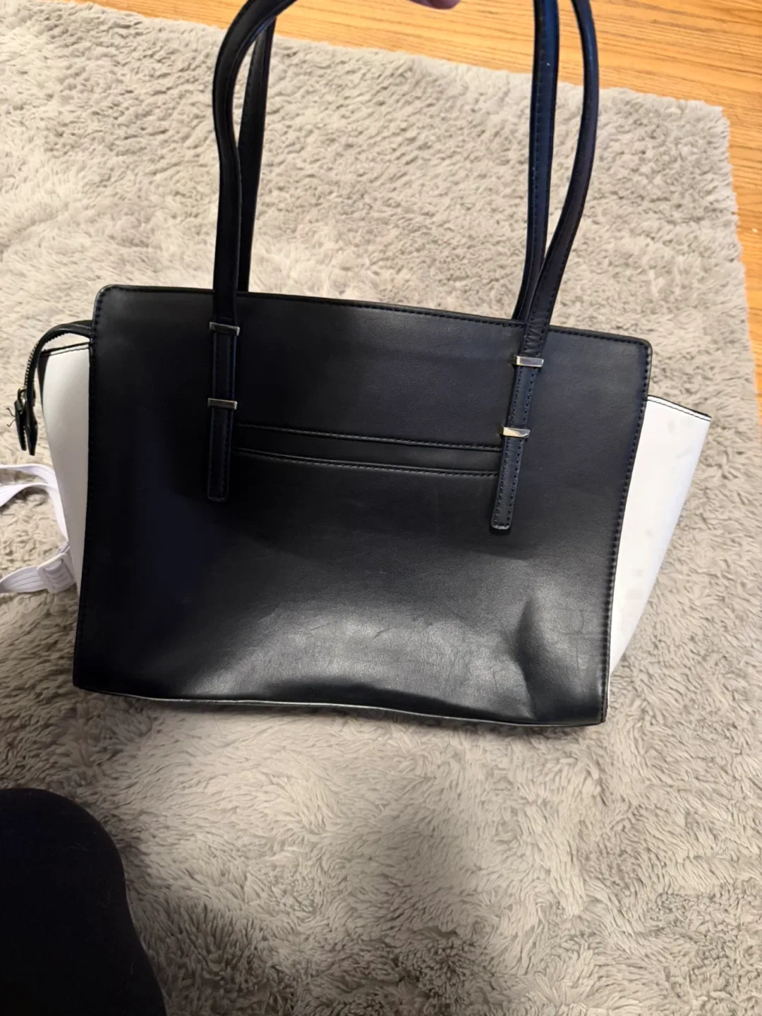 Guess Black & White Tote Bag image indicator(4)