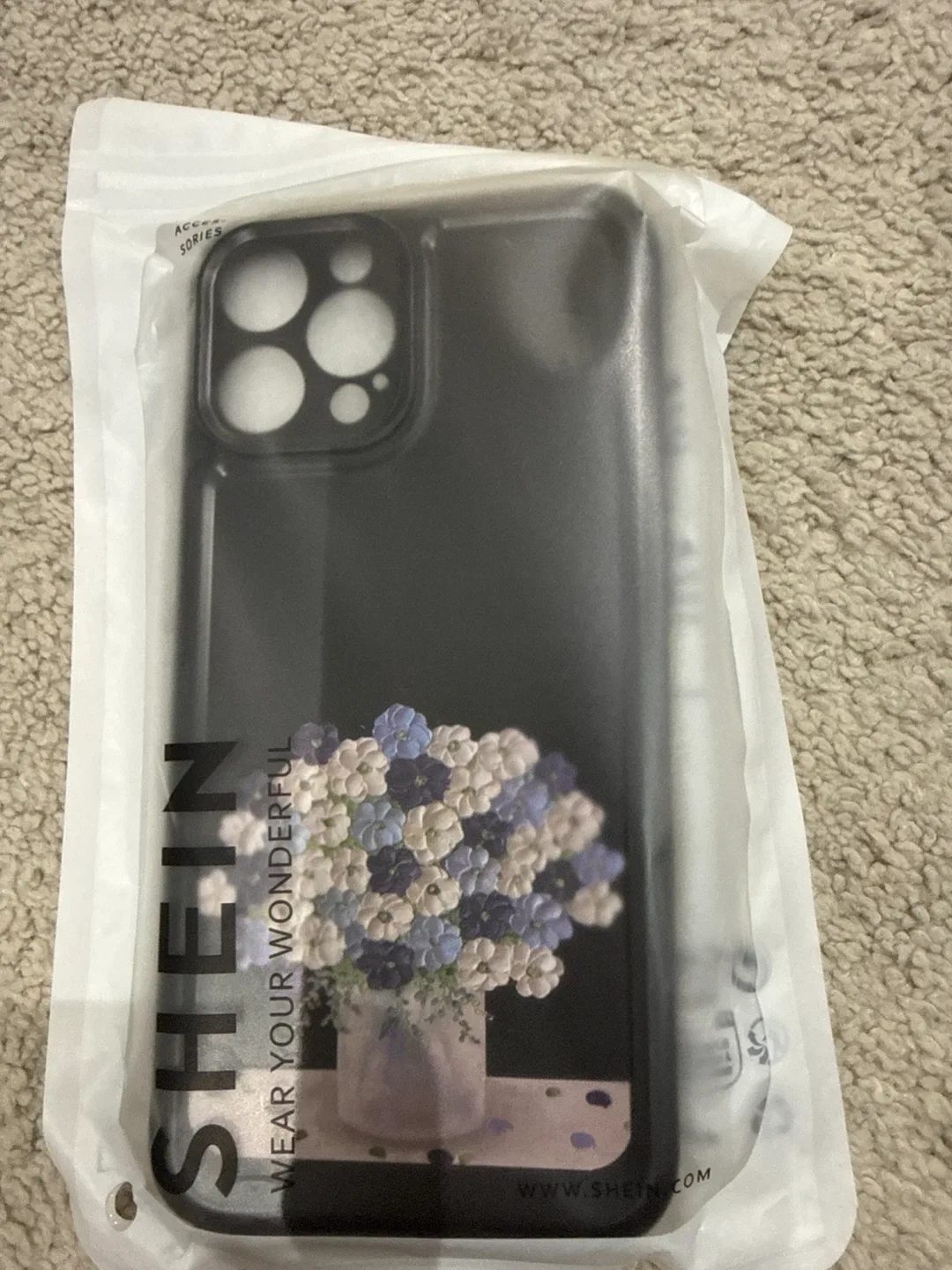 Shein iPhone 12 Pro Max Case - Floral Design image indicator(3)