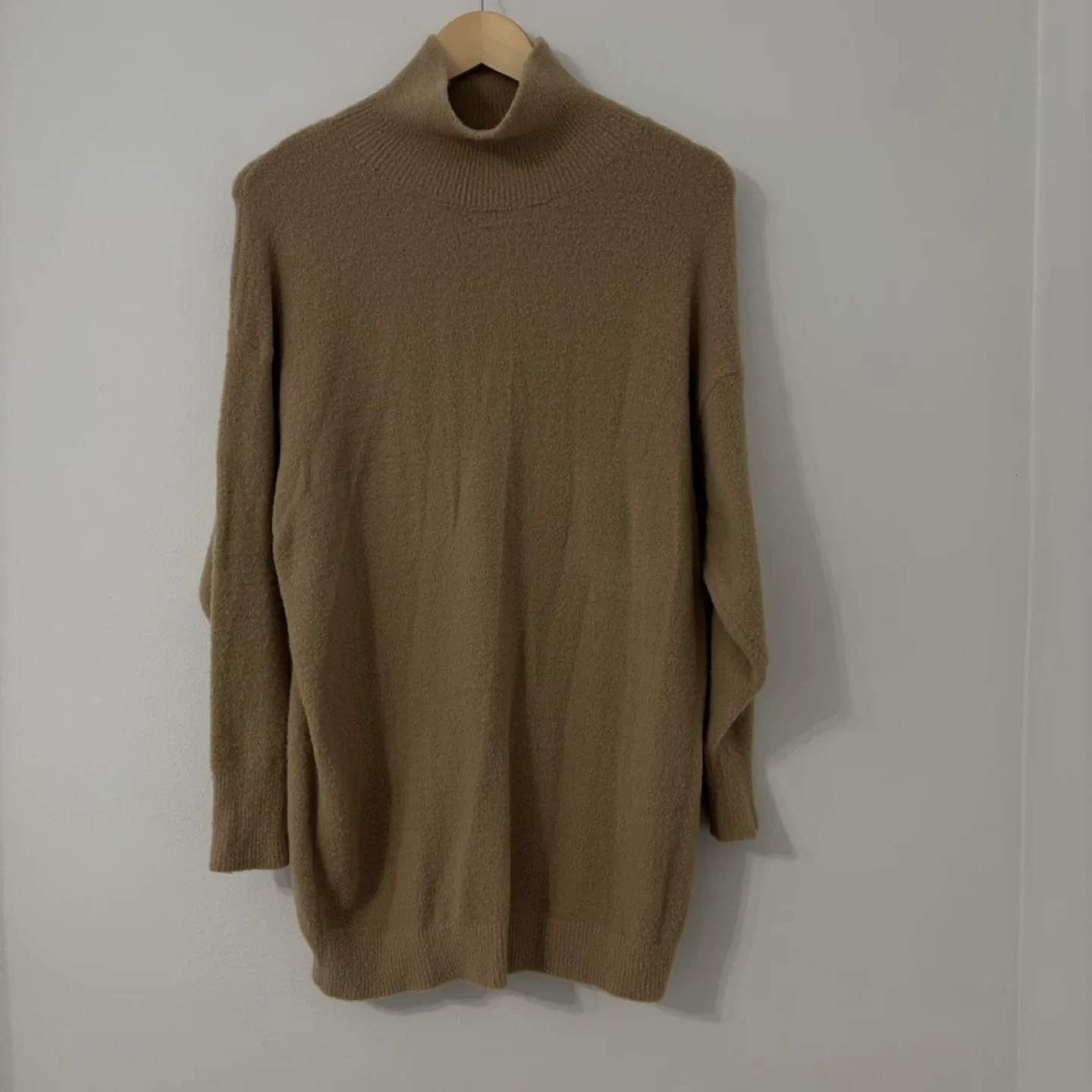 Aritzia Wilfred Free Hush Knit Turtleneck Sweater #cleanout image indicator(2)