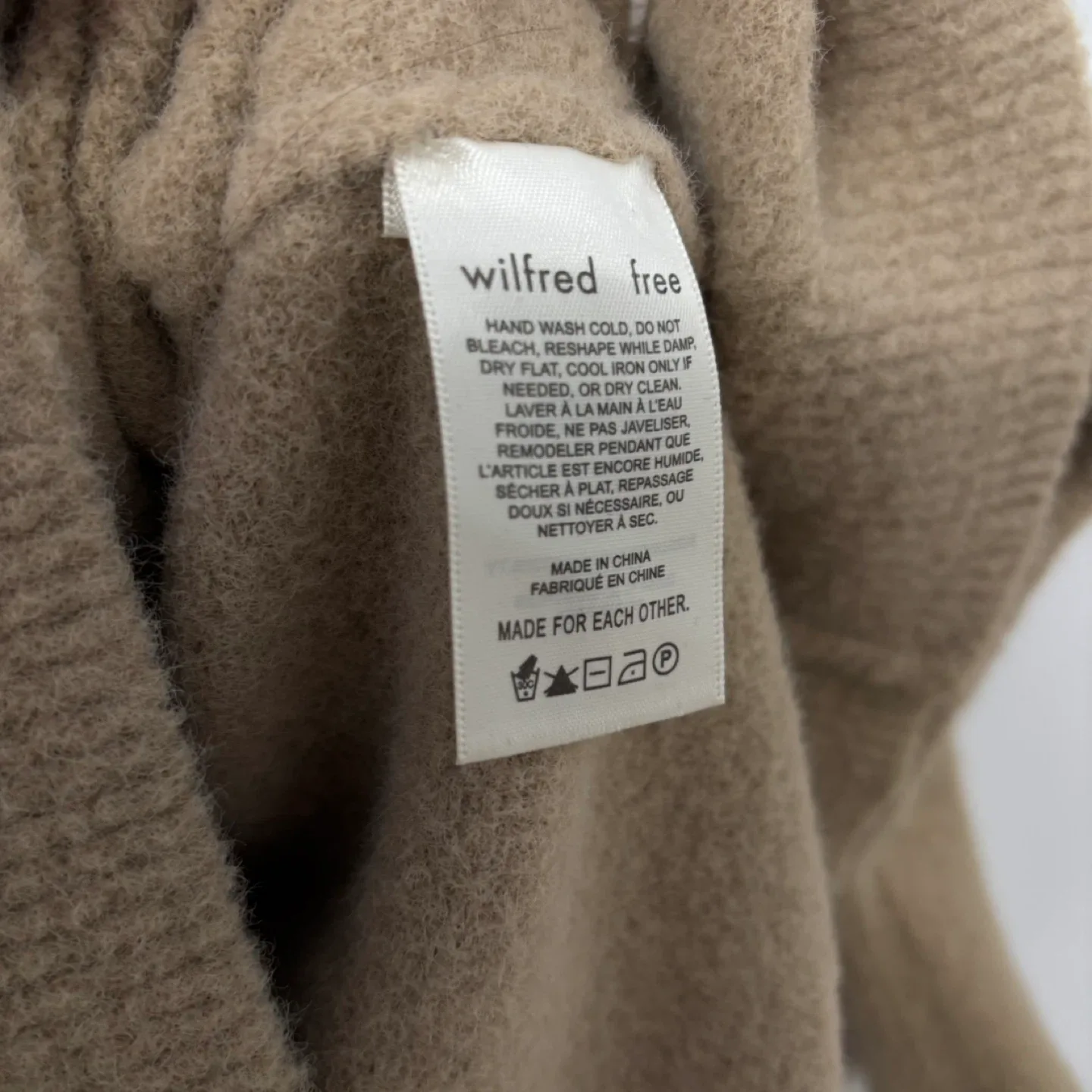 Aritzia Wilfred Free Hush Knit Turtleneck Sweater #cleanout image indicator(4)