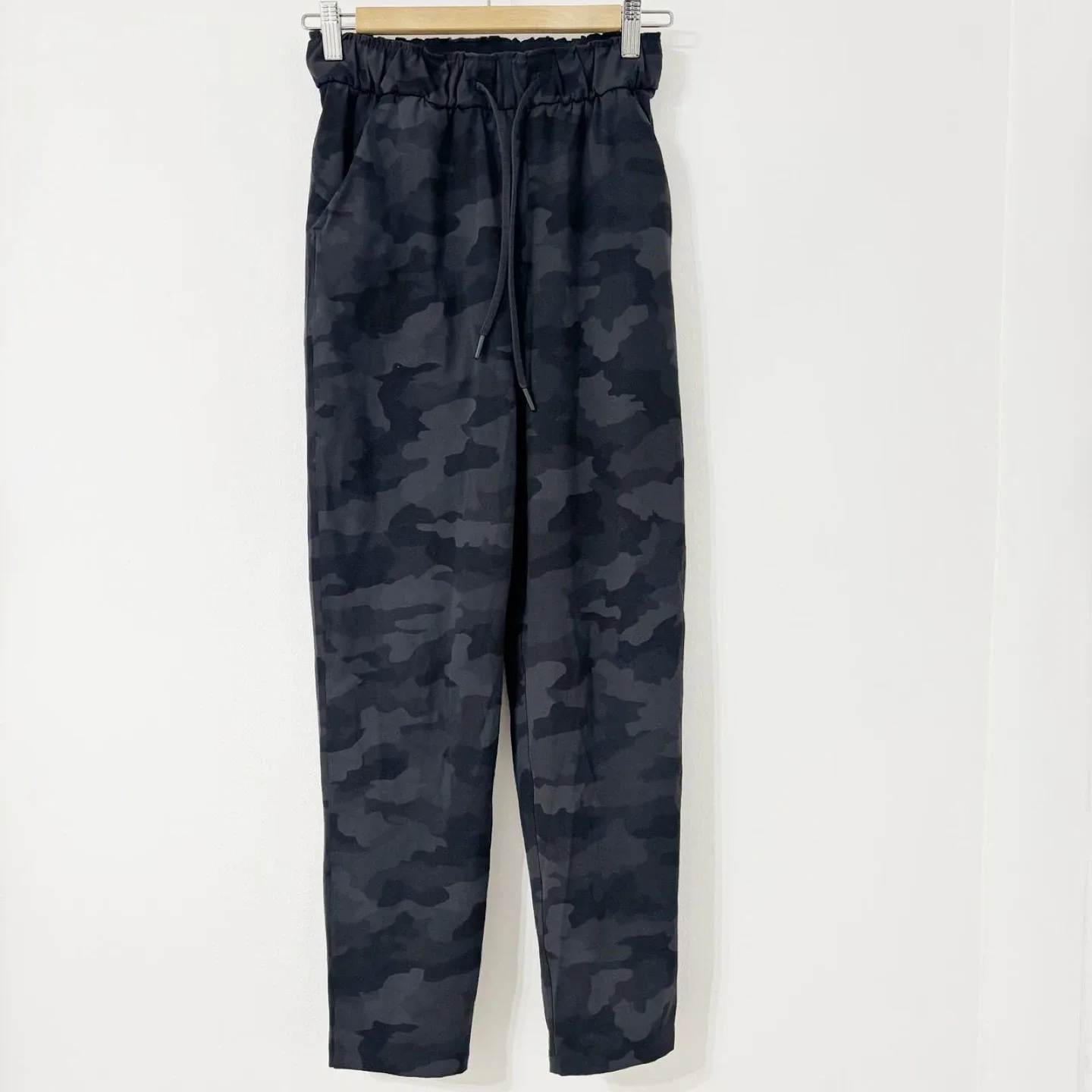 Lululemon Pants 4 #cleanout image indicator(2)