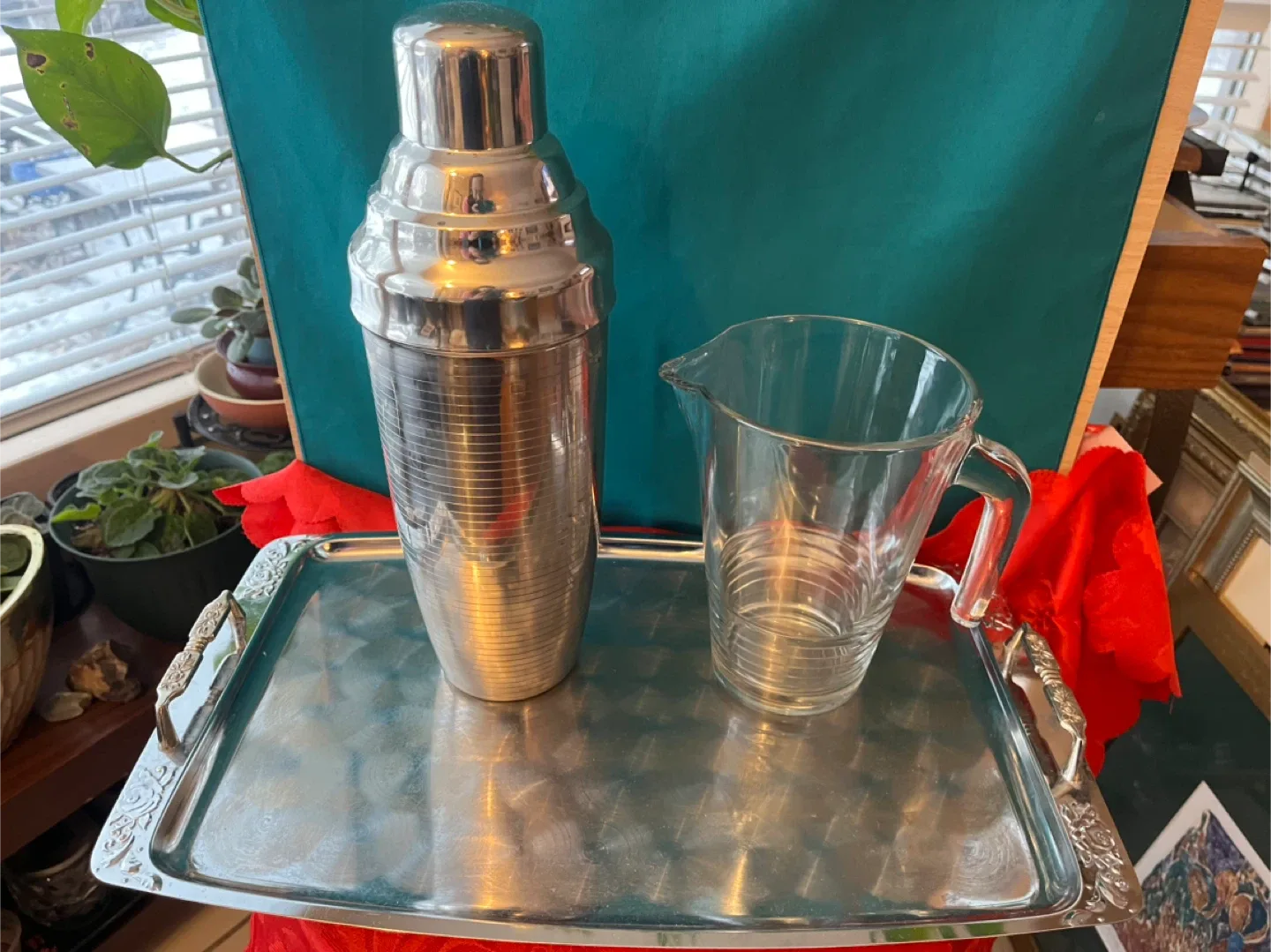 Cocktail Shaker Set with Pitcher and Tray image indicator(2)
