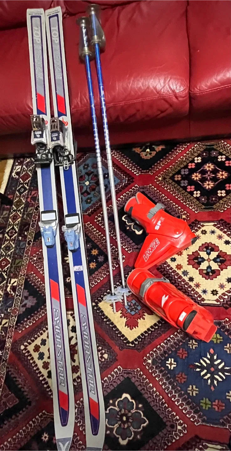 Dynastar Skis, Lange Boots, Ski Poles