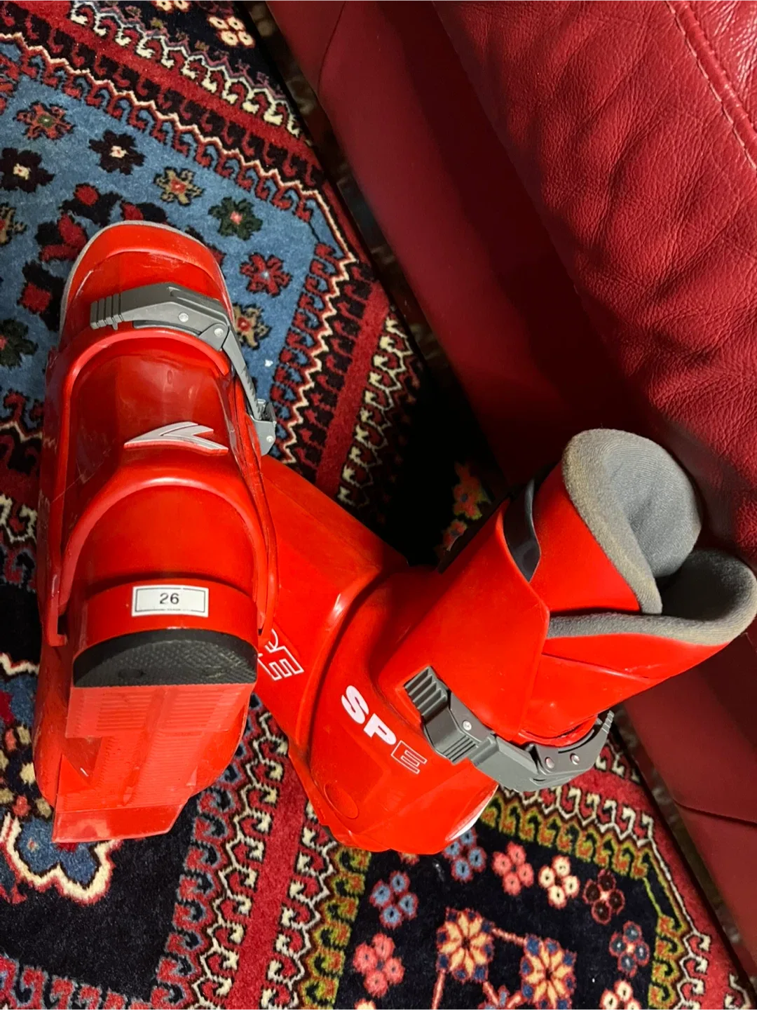 Dynastar Skis, Lange Boots, Ski Poles image indicator(9)