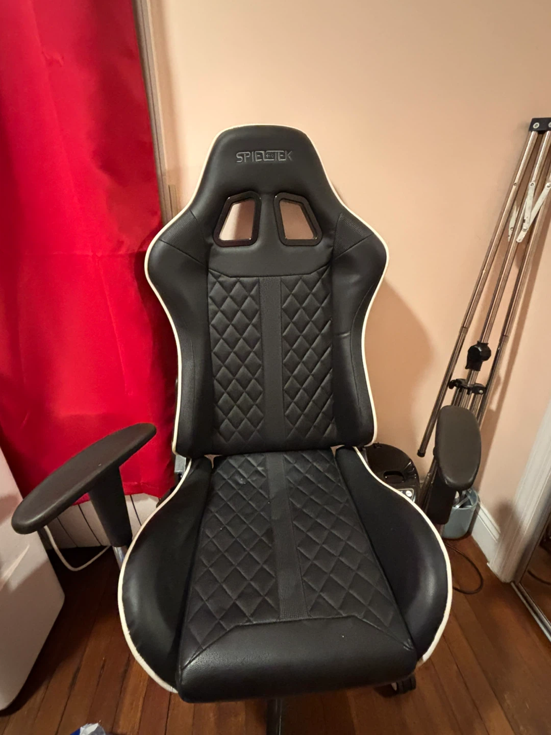 Spieltek Gaming Chair - Black