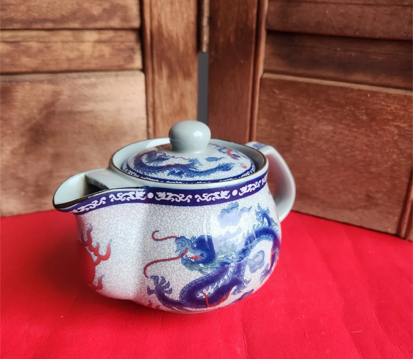 Vintage Dragon Ceramic Teapot image indicator(2)