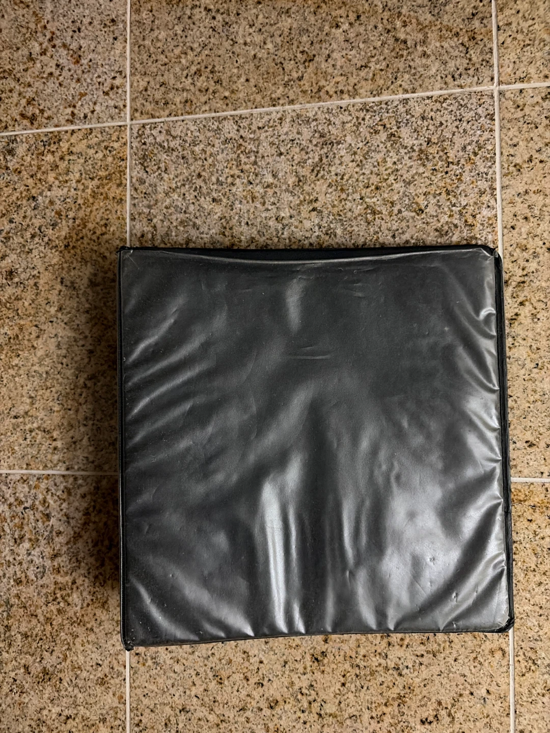 #Cleanout 2 1/2 in Black 3-Ring Binder