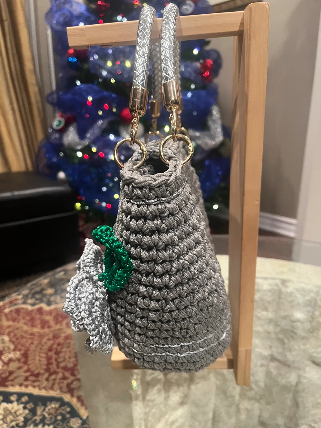 Handmade Crocheted Grey Floral Handbag - photo 3