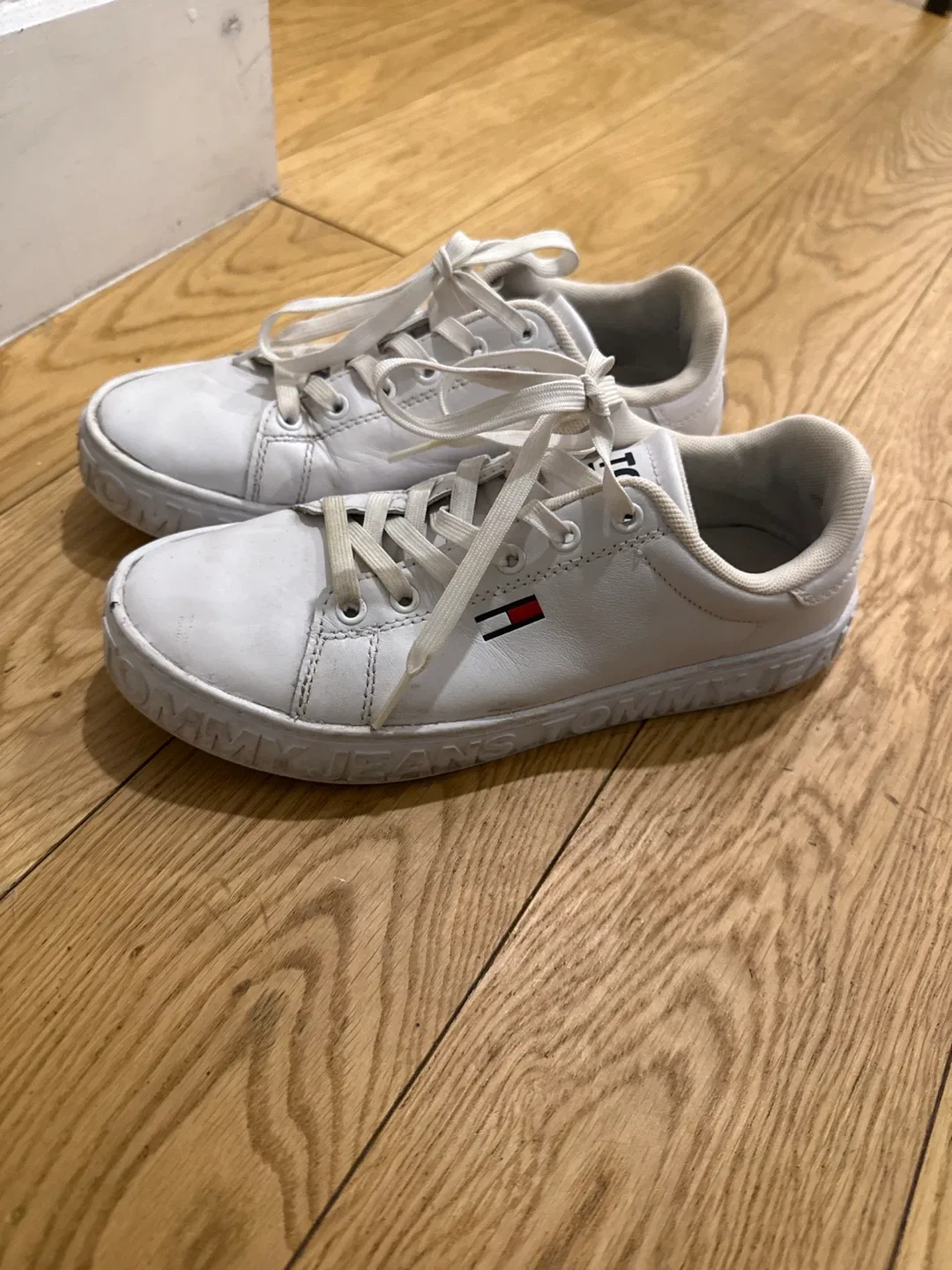 Tommy Jeans White Sneakers
