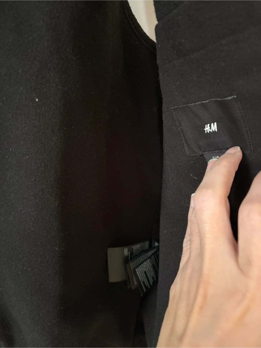 H&M Plaid Fleece Vest image indicator(3)