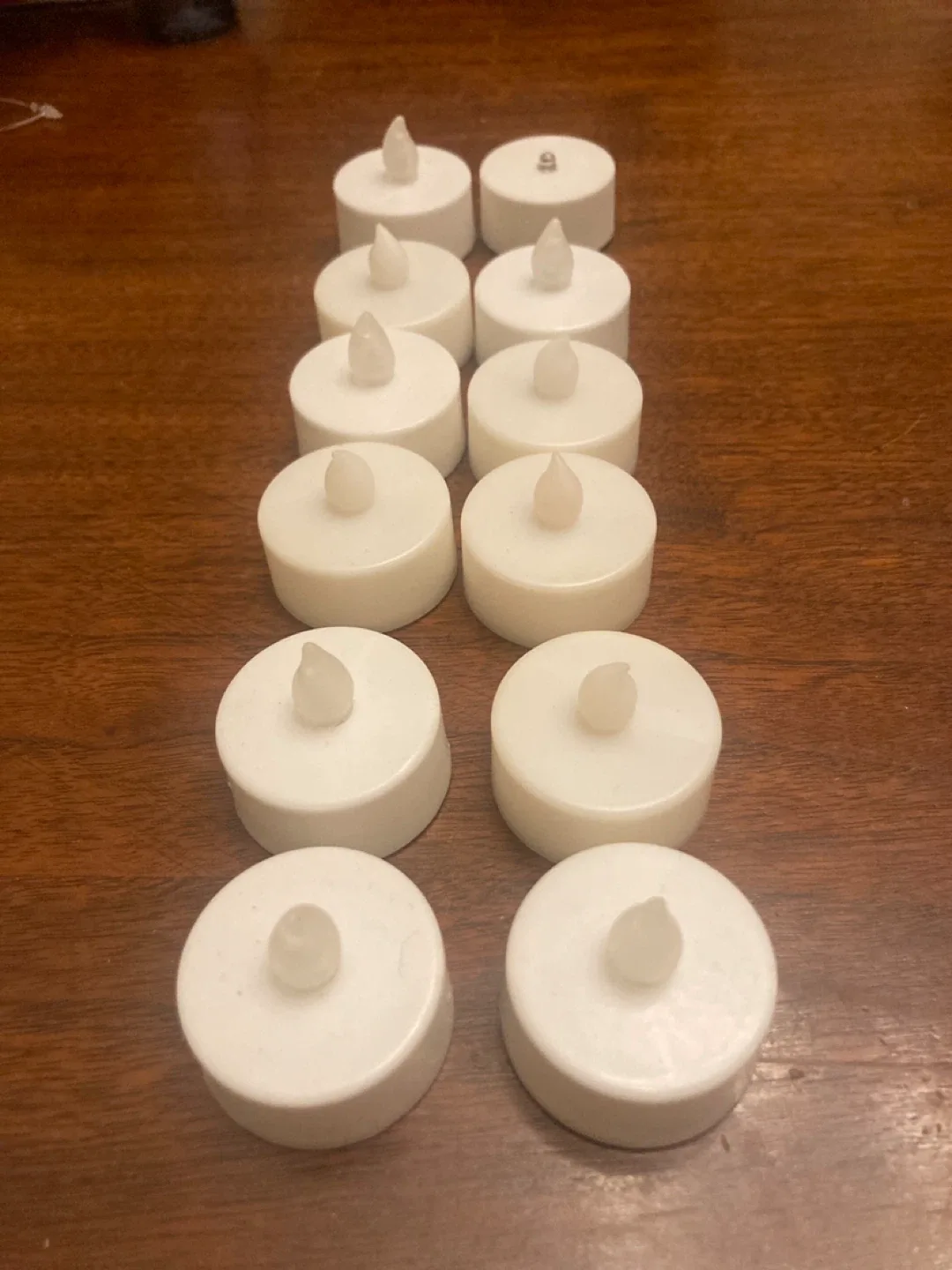 Set of 12 White Flameless Tea Lights