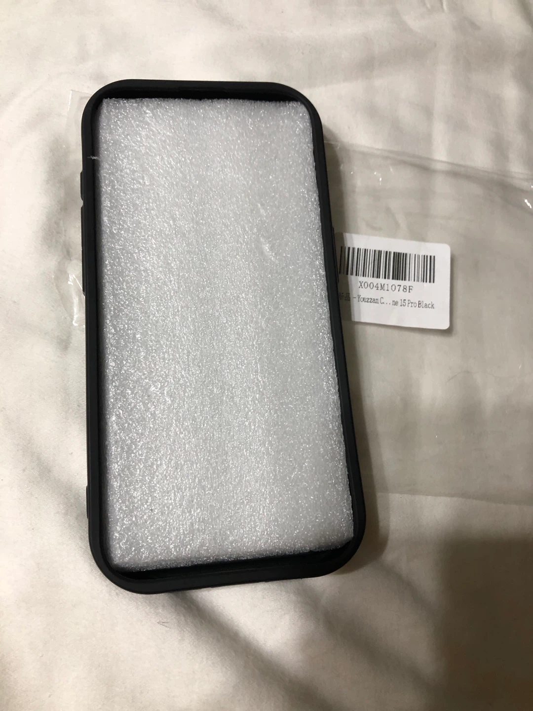 iPhone 15 Pro Black Sneaker Case - New - photo 3
