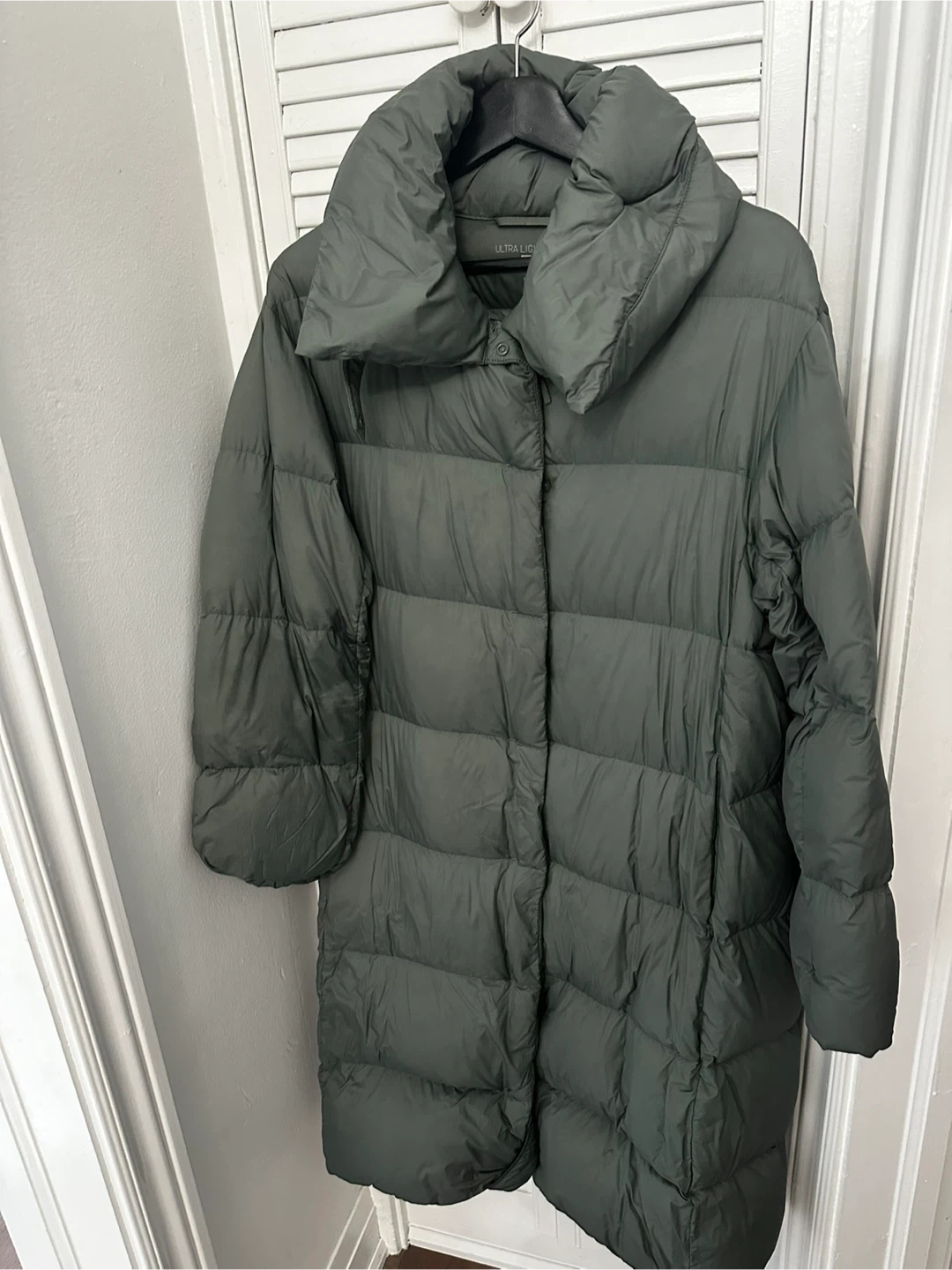 Uniqlo Ultra Light Down Olive Coat - photo 2