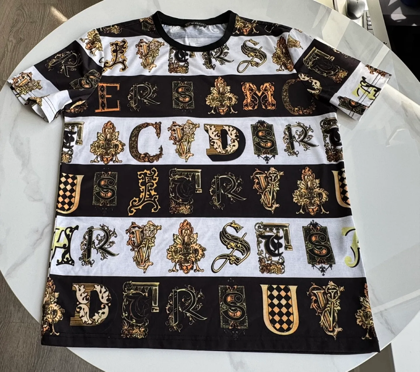 Versace Jeans Couture Virtus Alphabet Black Gold Barocco Medusa