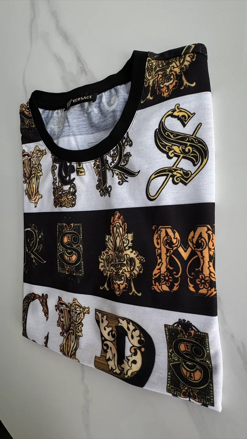 Versace Jeans Couture Virtus Alphabet Black Gold Barocco Medusa image indicator(7)