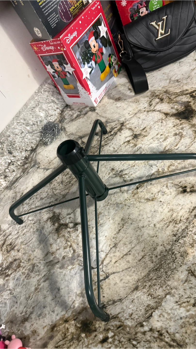 Christmas Tree Stand check more pictures - photo 3
