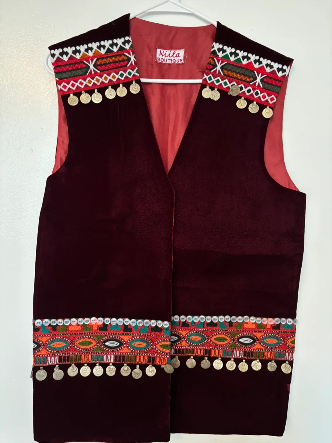 Velvet Vest image indicator(2)