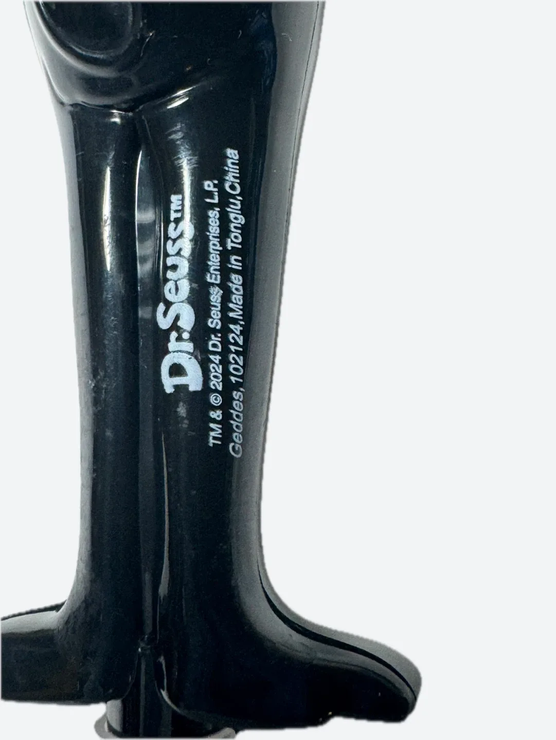 Dr. Seuss Cat in the Hat Plush by Aurora + FREE 🖊️ image indicator(9)