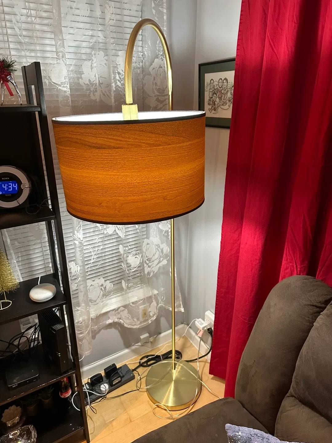 Arc lamp with chestnut shade image indicator(2)