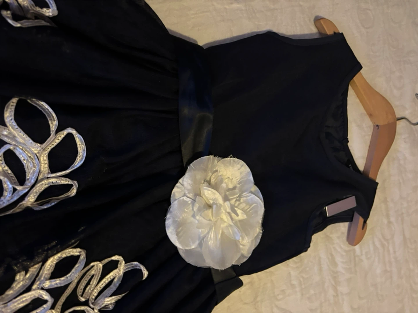 Girls' Black Dress with Floral Detail - photo 5