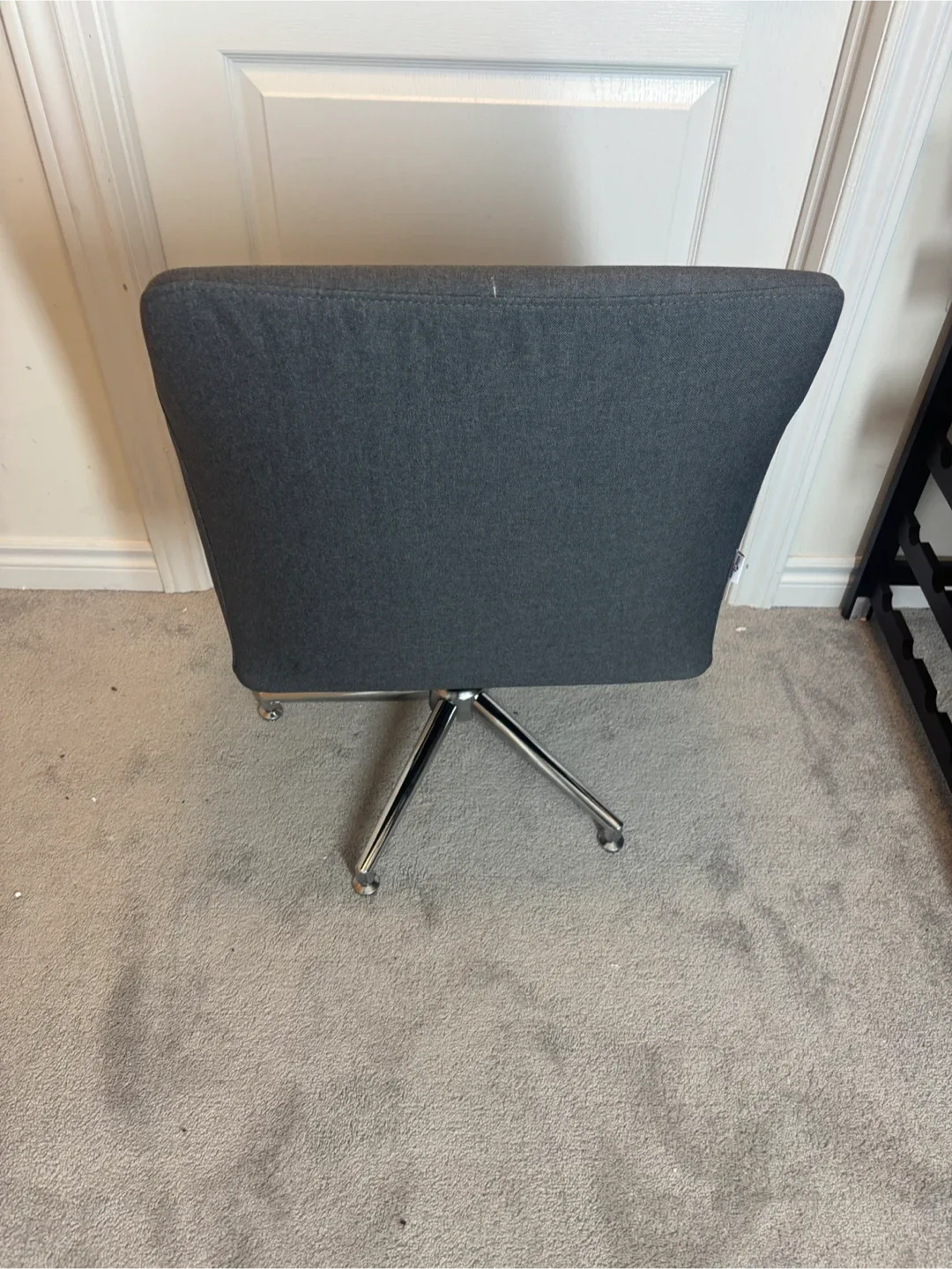 Grey Office Chair image indicator(3)