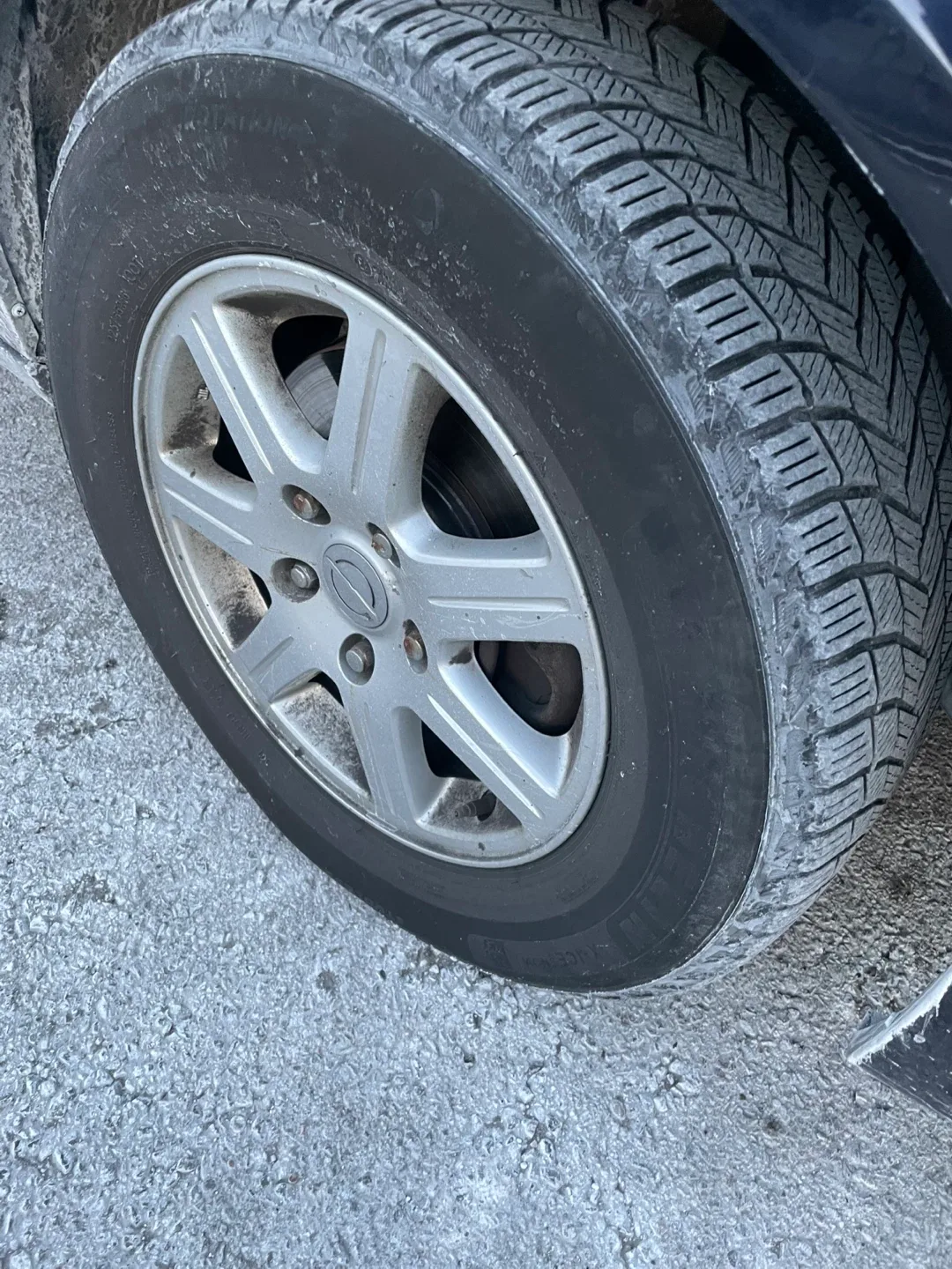 Town & Country w/ Backup Camera & GPS image indicator(9)