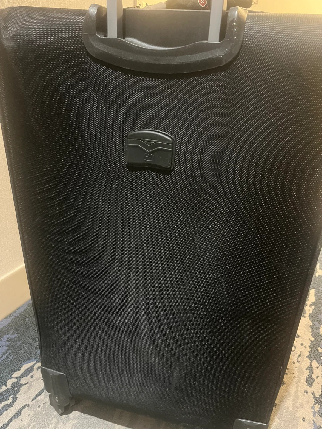 Swiss Gear Black Suitcase 34”– #Cleanout - photo 5