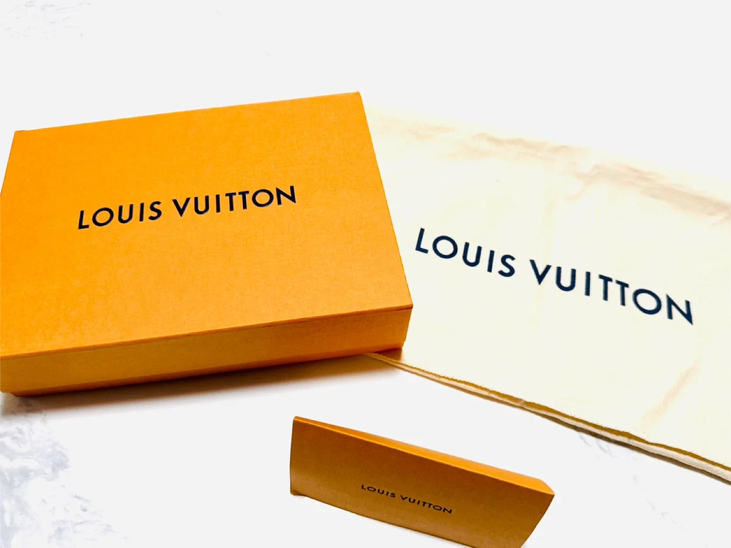 Louis Vuitton Box & Dust Bag image indicator(2)
