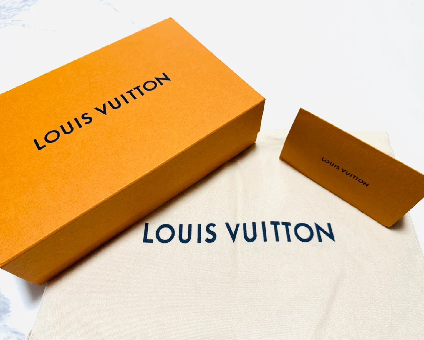 Louis Vuitton Box & Dust Bag image indicator(3)