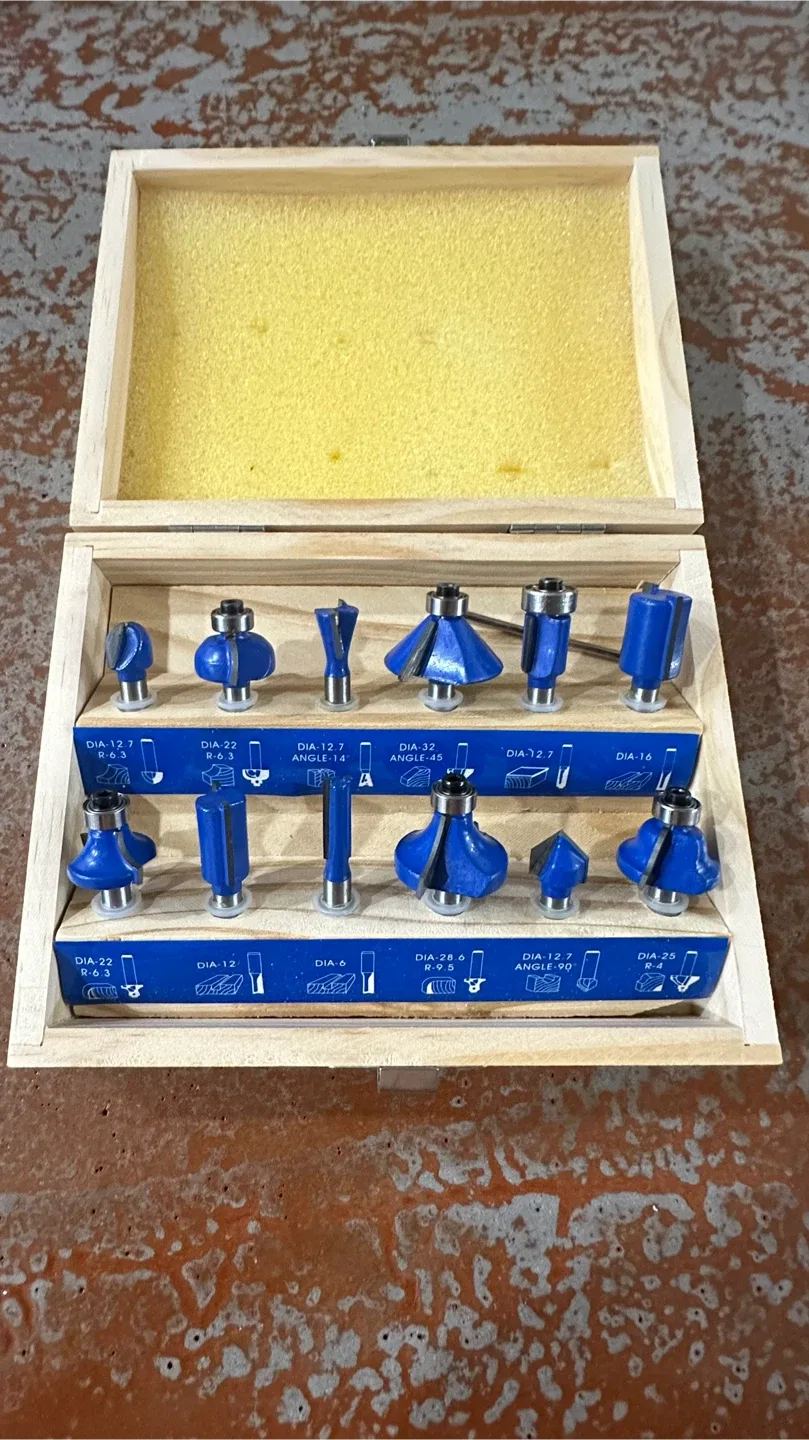 12-Piece Router Bit Set - 1/4 Shank