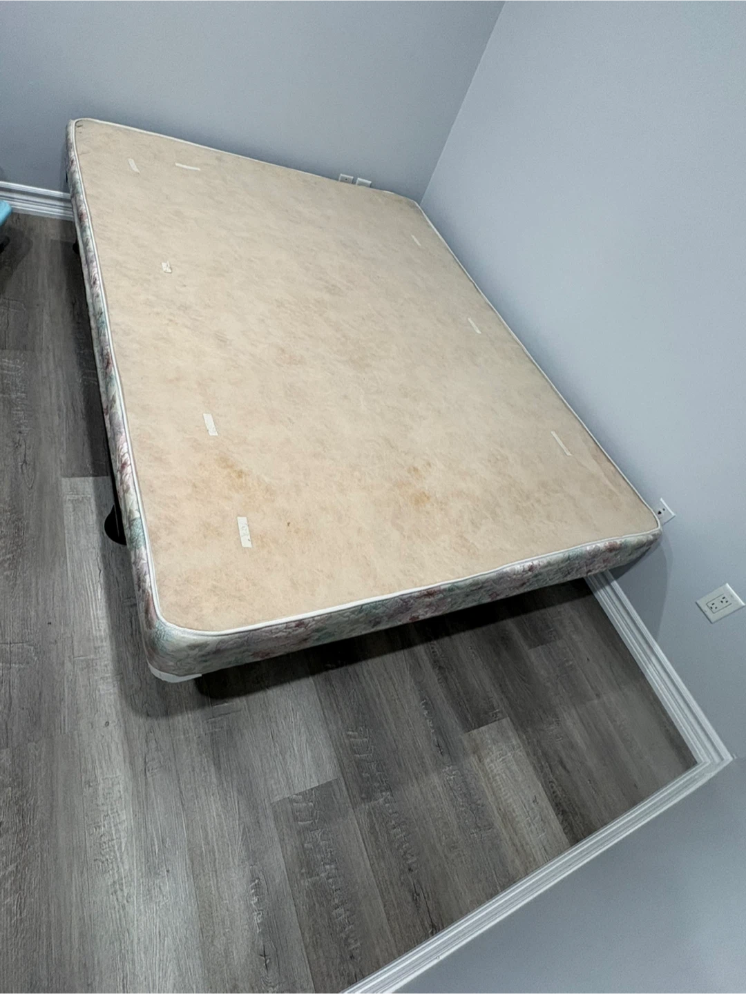 Queen Bed Frame and Boxspring - photo 2
