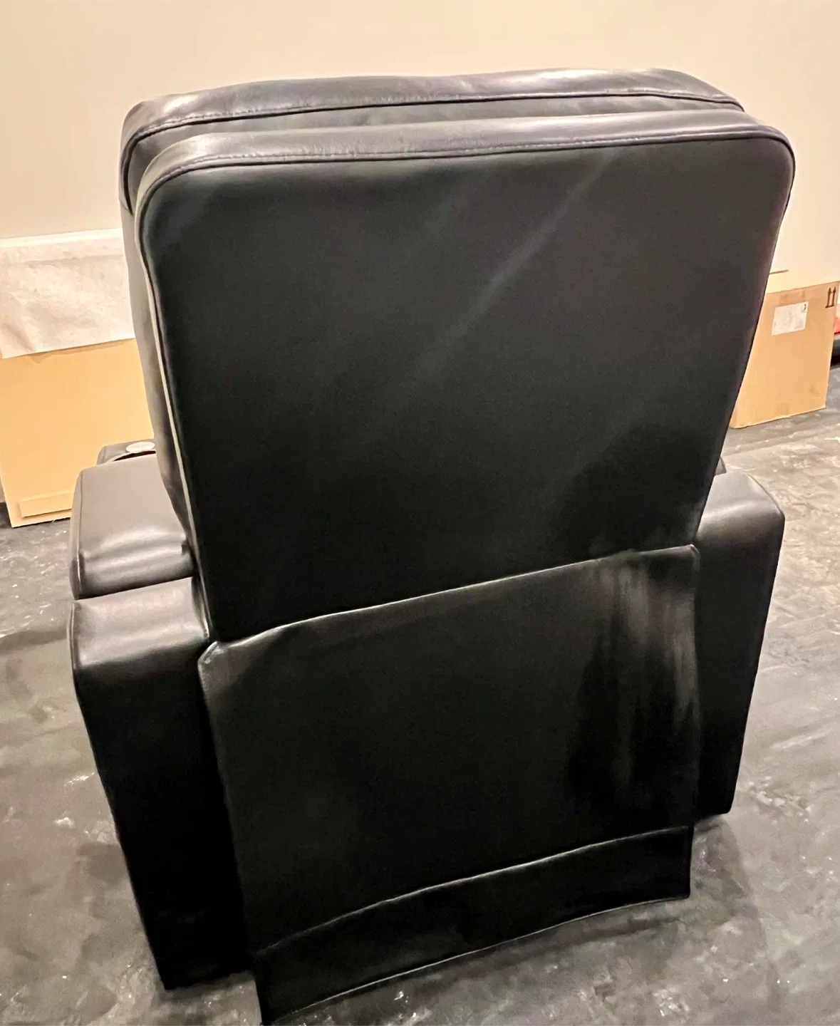 theater room chair image indicator(6)