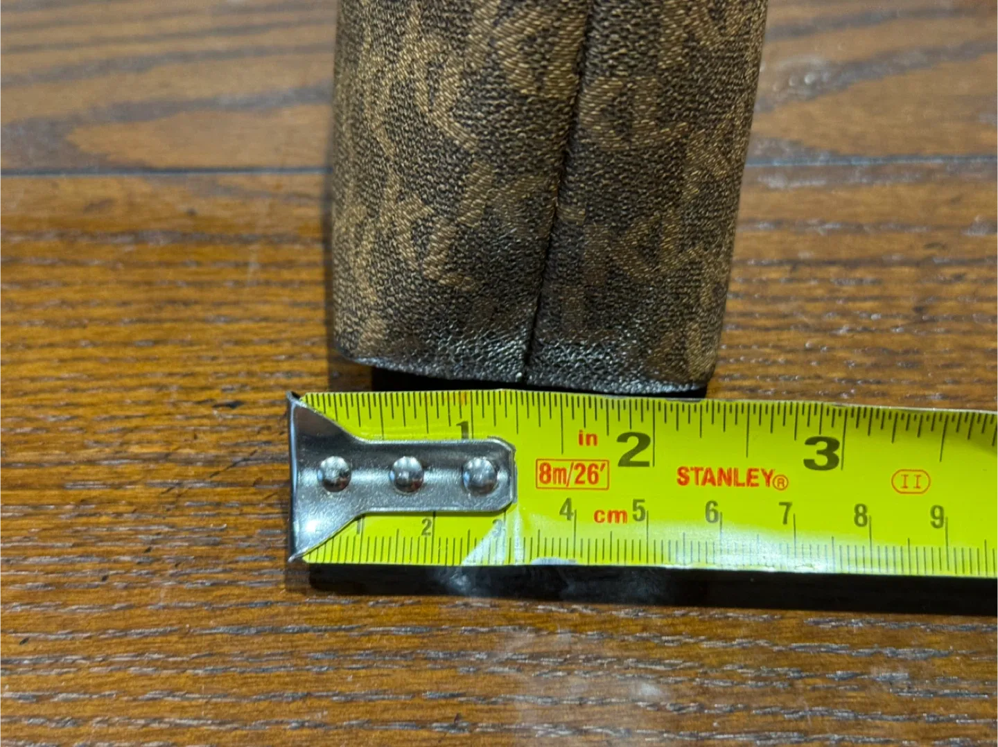 Karl Lagerfeld bag image indicator(4)