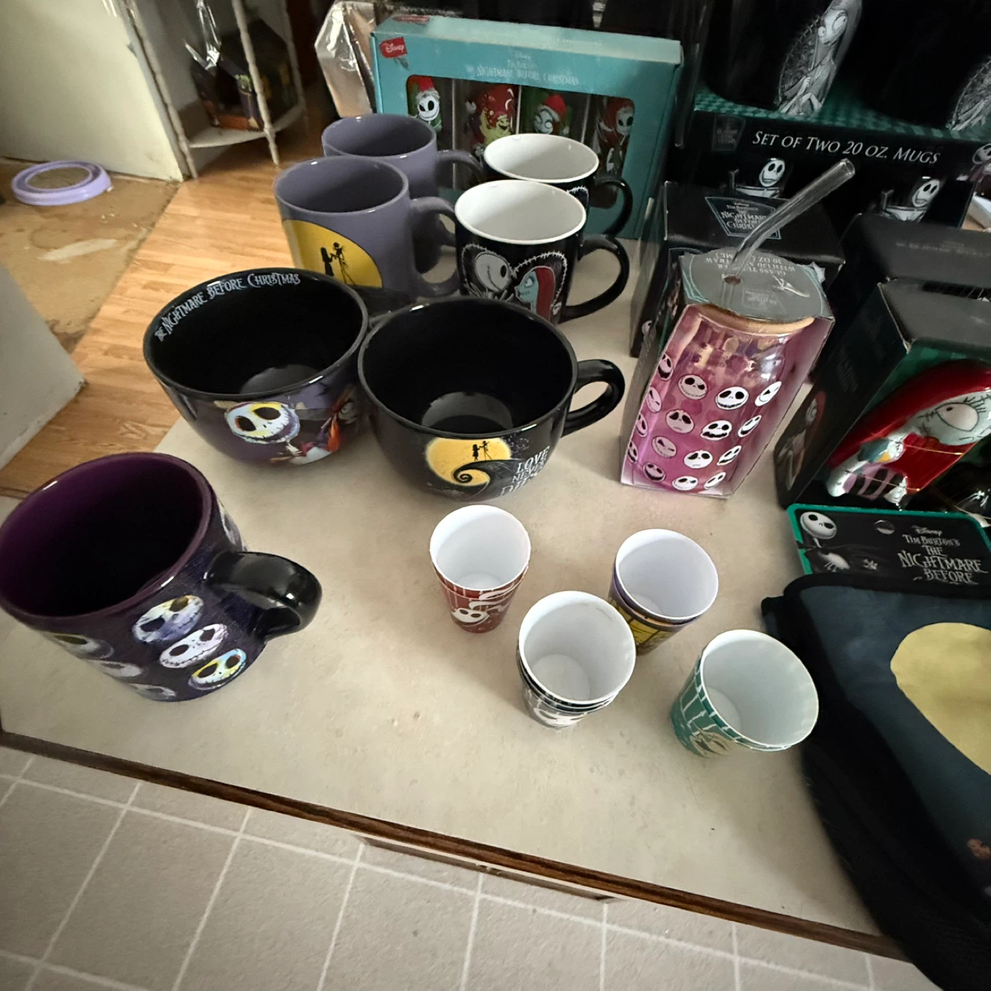 Disney Nightmare Before Christmas Mugs & More! - photo 2