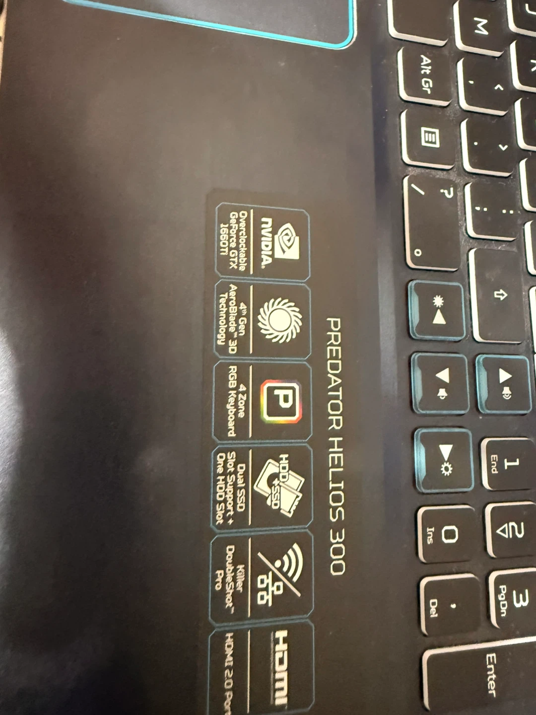 Predator Helios 300 Gaming Laptop - photo 2