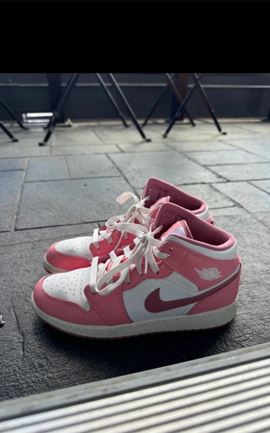 Nike Air Jordan 1 Mid Pink White Size 6.5Y