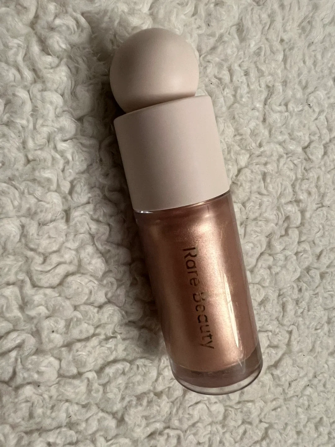 Rare Beauty Positive Light Liquid Luminizer - Mesmerize