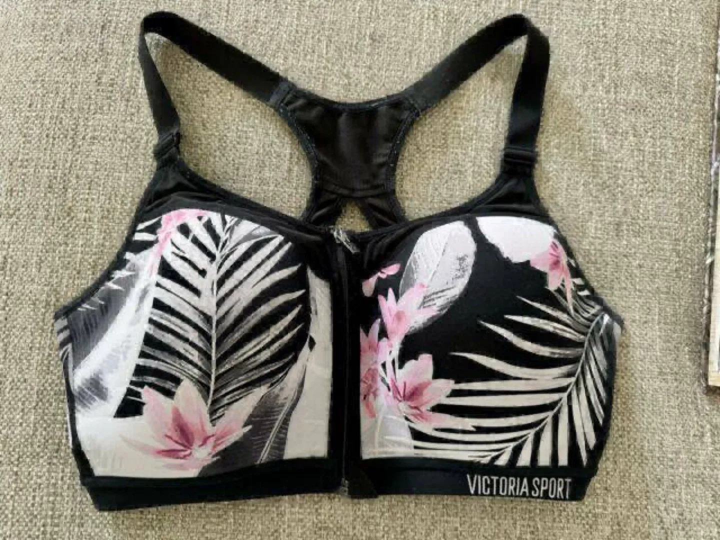 Victorias Secret Sport Bra Push Up Padded Front Zip 36DD image indicator(6)