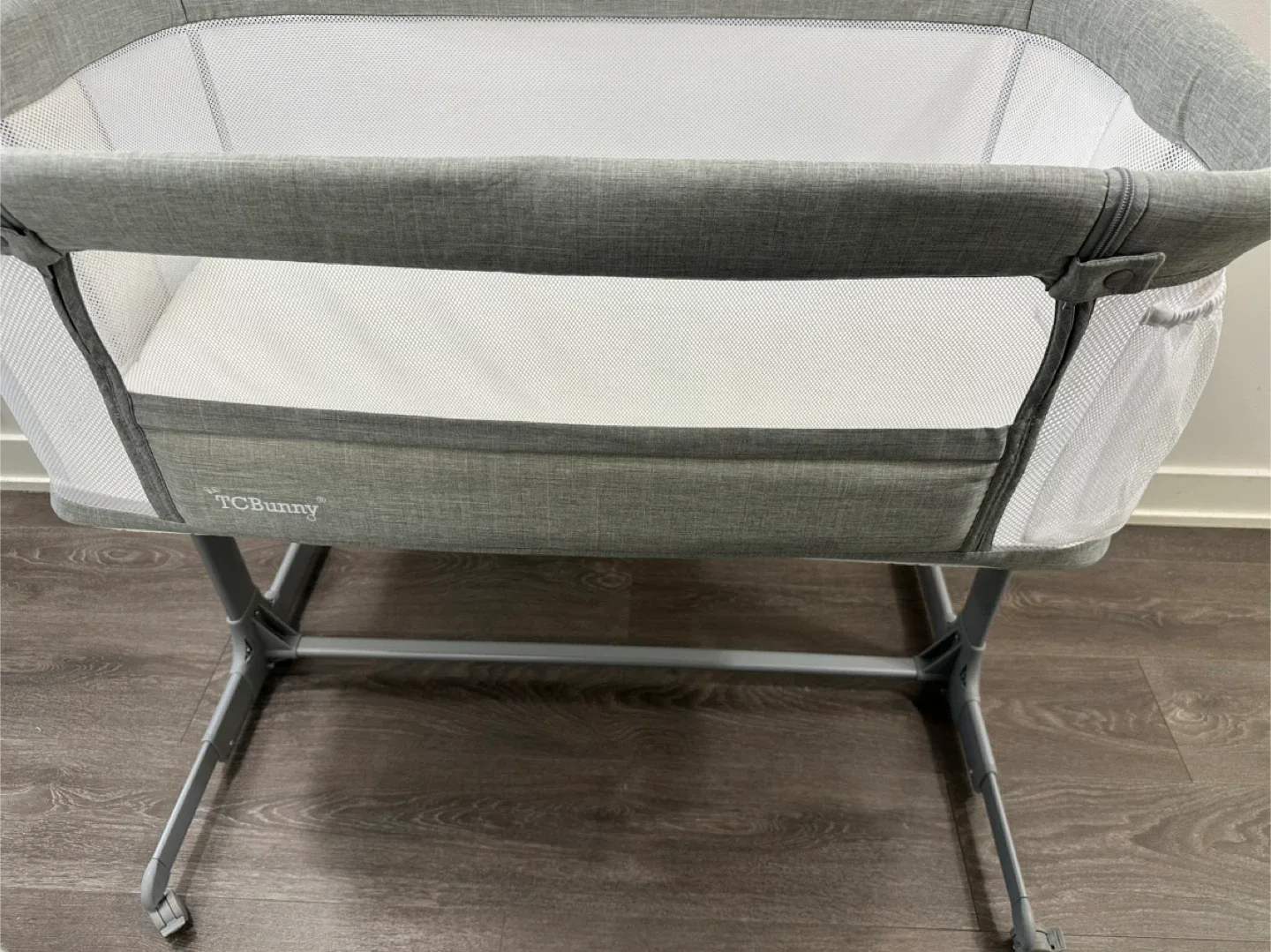 TCBunny Baby Bassinet - Grey image indicator(2)