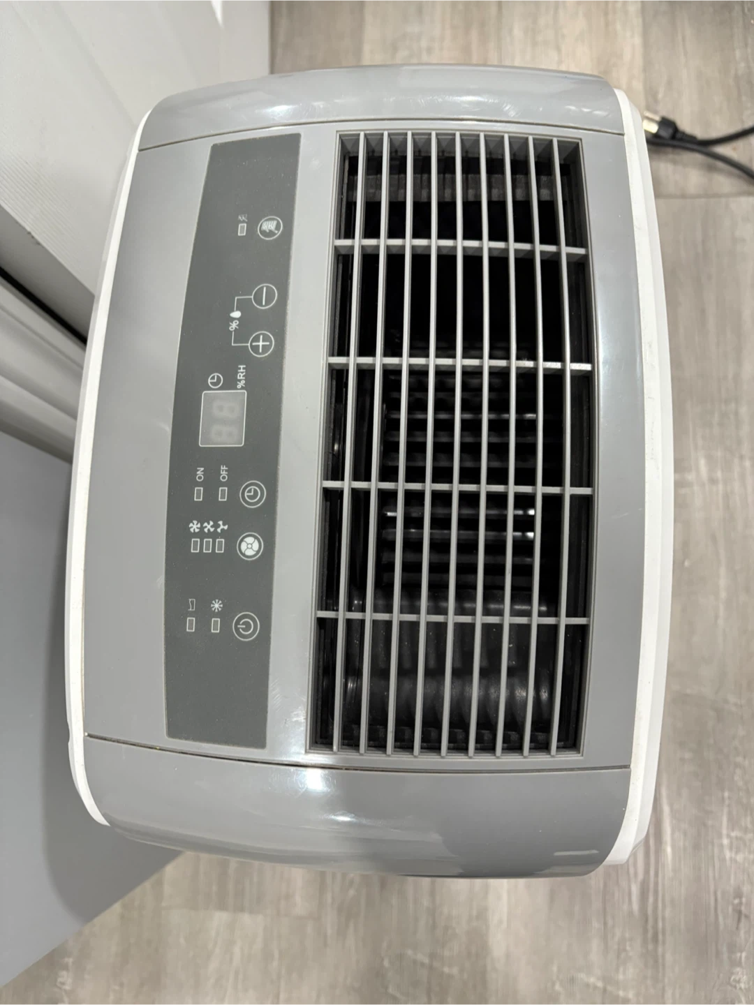 AeonAir Dehumidifier - Great Condition! - photo 3