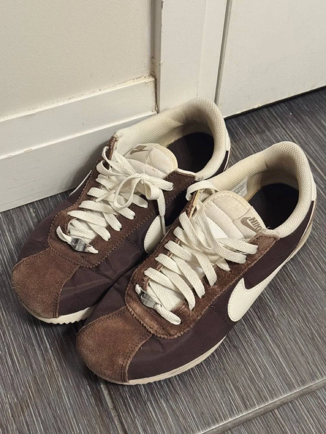 Nike Cortez Sneakers – Size US 10 (EUR 42) image indicator(3)