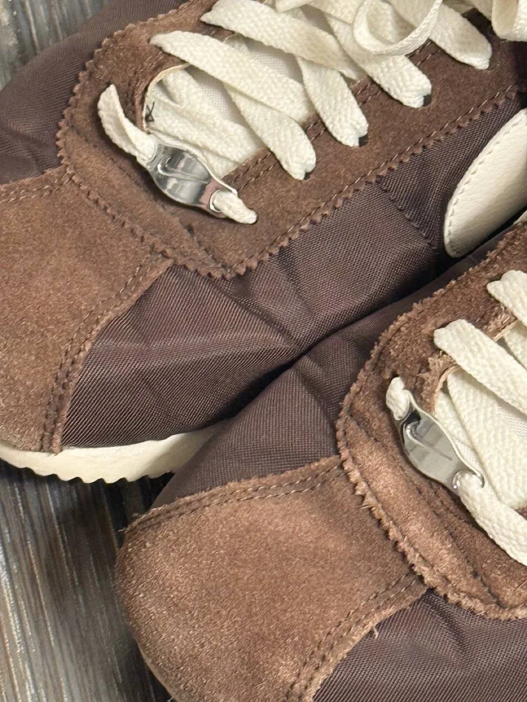 Nike Cortez Sneakers – Size US 10 (EUR 42) image indicator(5)