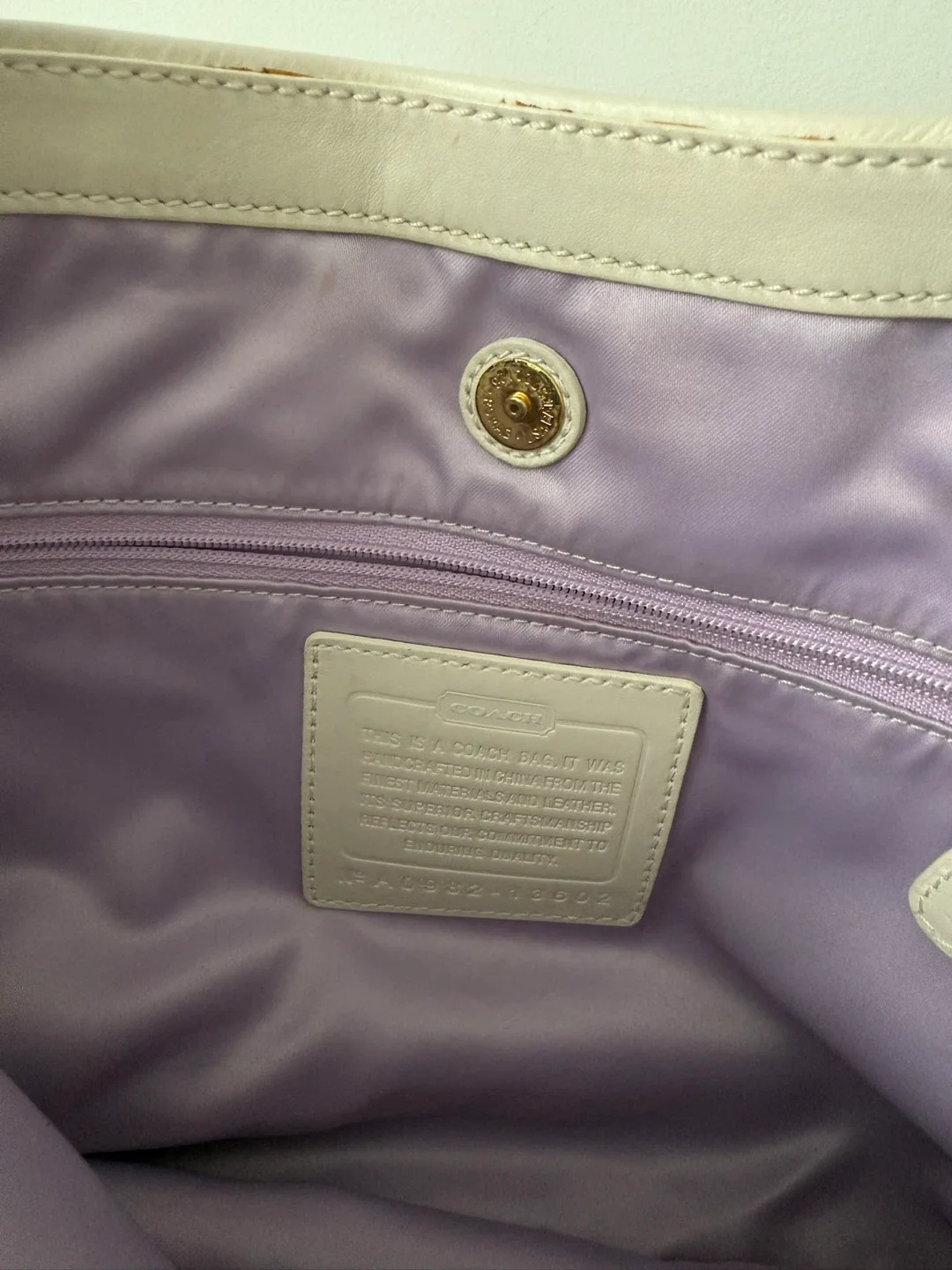 Coach Leather Shoulder Bag image indicator(3)