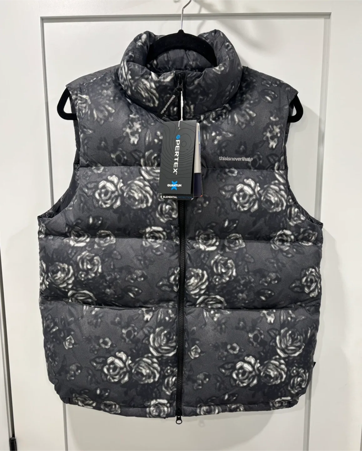 thisisneverthat Men’s winter vest Size S New!